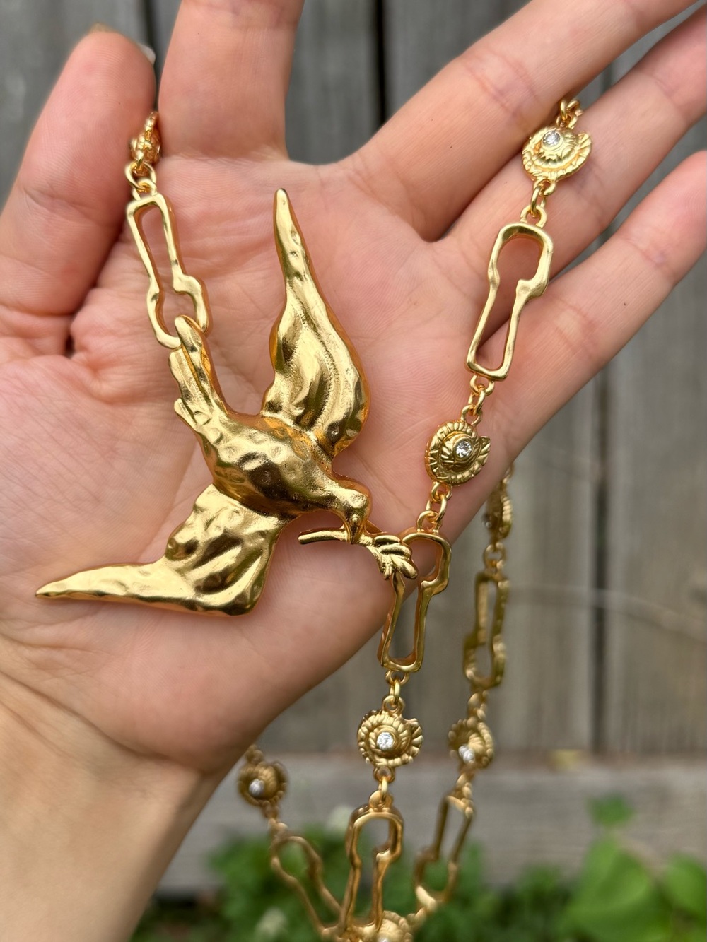 Elegant Gold Bird Lariat Necklace - 18 k Gold - Picture 3 of 7